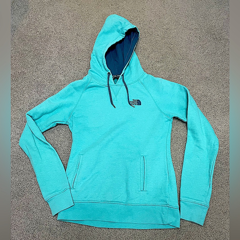 The North Face Women’s S Pullover Hoodie